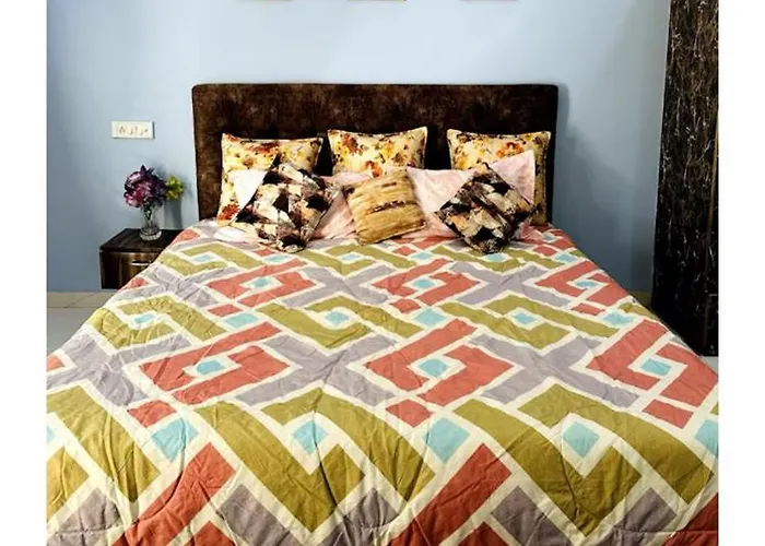 Spacious Green Oasis Stay, Narmada Villa